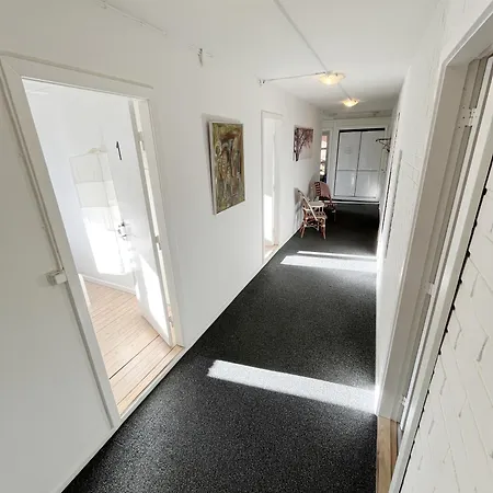 Large Double With Free Parking Dom wakacyjny Aalborg